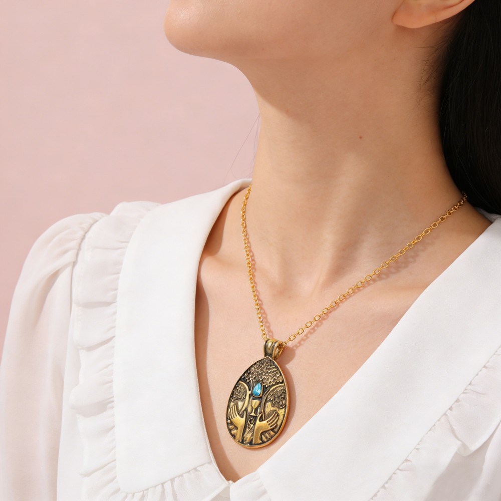 Vintage Game Pendant Necklace  - Vintage Gaming Accessories review and price